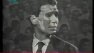 عبد الحليم اغنية وطنية بالاحضان Flv 