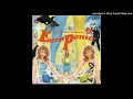 Download Lagu Dancing In The Dark / Fire Man