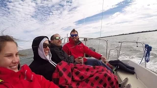 18. Cold Front Sailing, Fishing, and Sleeping on a Small Sailboat – Sailing Vessel Somnium