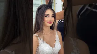 تسريحه الشعر دى مش اى عروسه تطلبها ولا تليق عليها 