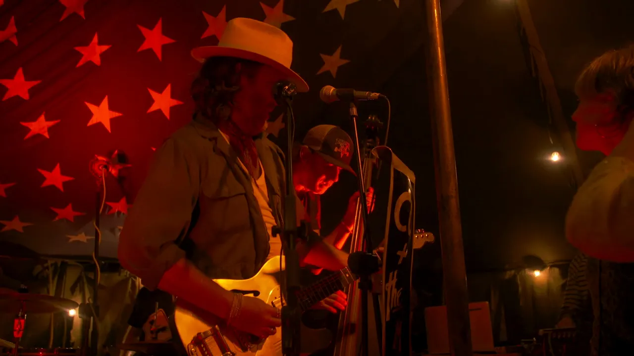 C.C. ADCOCK + THE LAFAYETTE MARQUIS 'Stealin' All Day' - LIVE C.C. ADCOCK + THE LAFAYETTE MARQUIS 'Stealin' All Day' - LIVE
