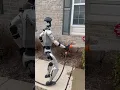 This Robot Lawncare Service SUCKS - Unitree G1