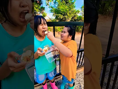 คุณย่าบอกว่า กินของเสียแล้วจะไม่สบาย..‼️🤣🤣 #shorts #funny #comedy #พี่เหนือน้องนารา | Nuea Nara