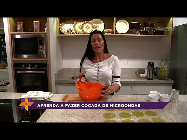 COCADA DE MICRO ONDAS: CONFIRA O PASSO A PASSO DA RECEITA QUE LEVA APENAS TRÊS INGREDIENTES