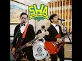 Indah Tak Sempurna - Stand Here Alone