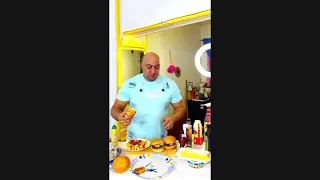 البتنجان ياخد البرجر في حته تانيه دندنها