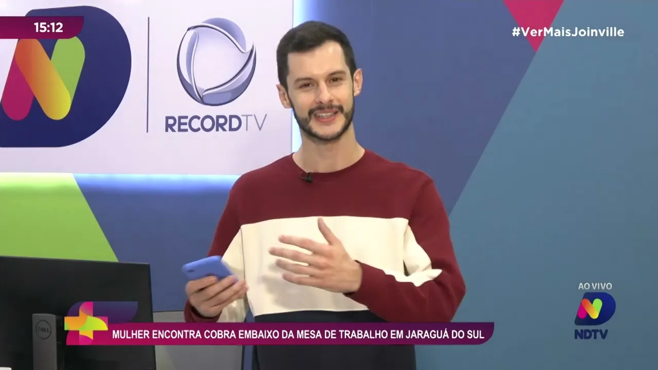 Mulher encontra cobra embaixo da mesa de trabalho em Jaraguá do Sul