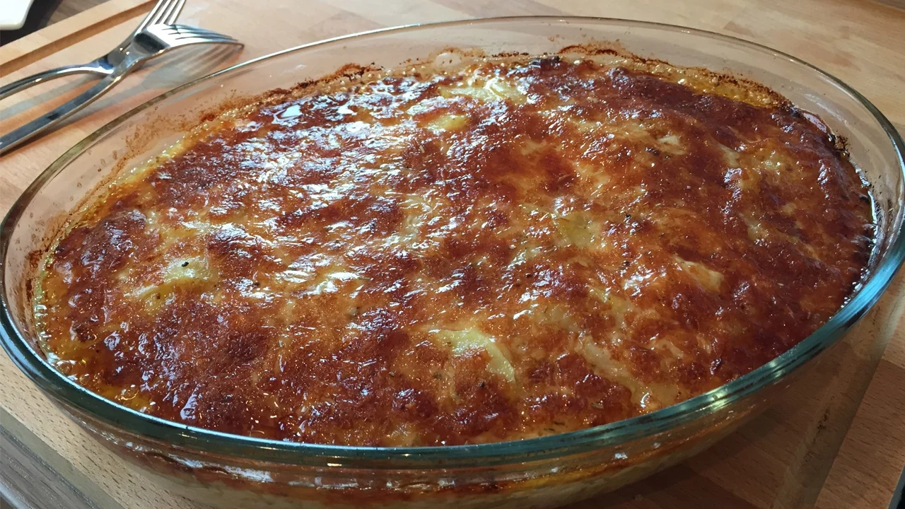 
          
          
          
            
            Kartoffelgratin mit Käse
          
        . 