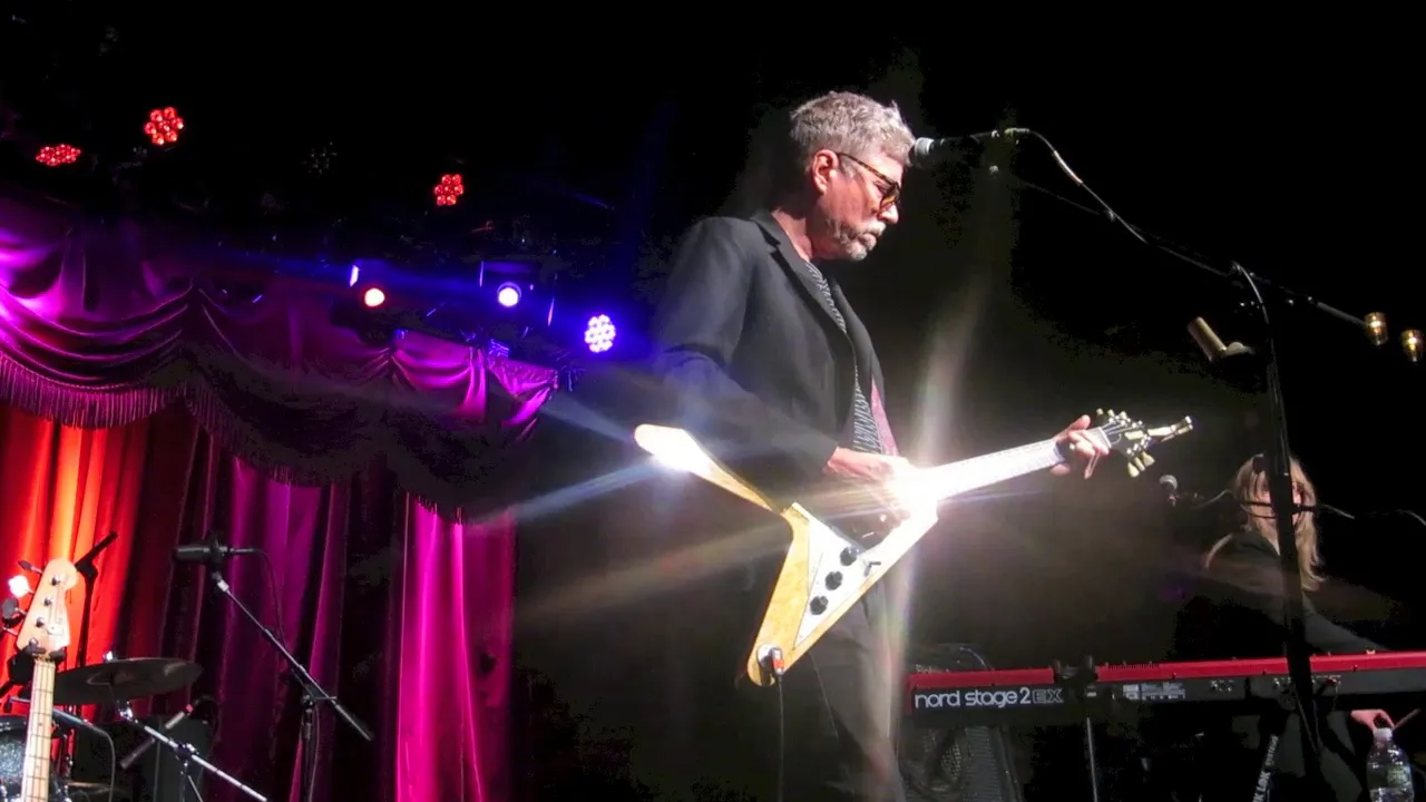 The Jayhawks @ Brooklyn Bowl - "Dying On The Vine"