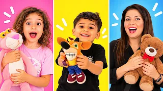Kids Fun Park | Neva & Nali Rides, Trampoline, Pirate Ship & Claw Machine with Mommy! 🎡🎢🎁