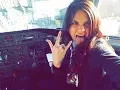 31 photos Chivettes bored at work
