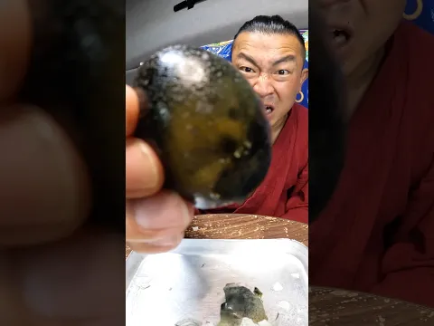Black eggs?! #food