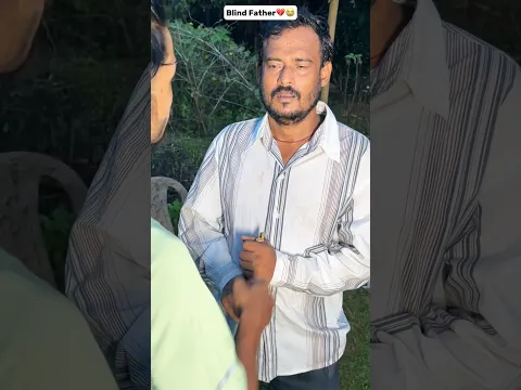 Pushed an old man for food…💔😭 #emotional #humanity #hearttouching #fatherlove