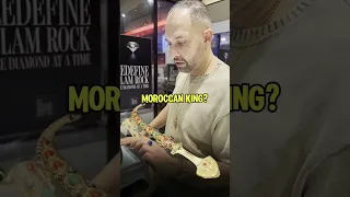 خنجر پادشاه مراکش  شورت  پول  لاکچری  خنده دار  جادو  ساعت  مزالیتو دندنها