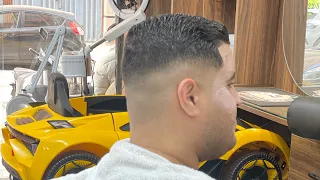 بدأت قناة "أمين الحلاق / Vip barber" بثًا مباشرً