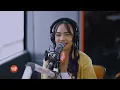 Jr Crown, Thome, and Kath perform "Kahit Ganyan Ka" LIVE on Wish 107.5 Bus