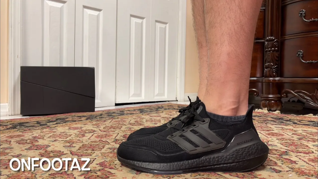 Review of the Ultra Boost Suede & Leather and on feet.. 