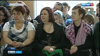 Омские одиннадцати- и девятиклассники на пороге последнего звонка