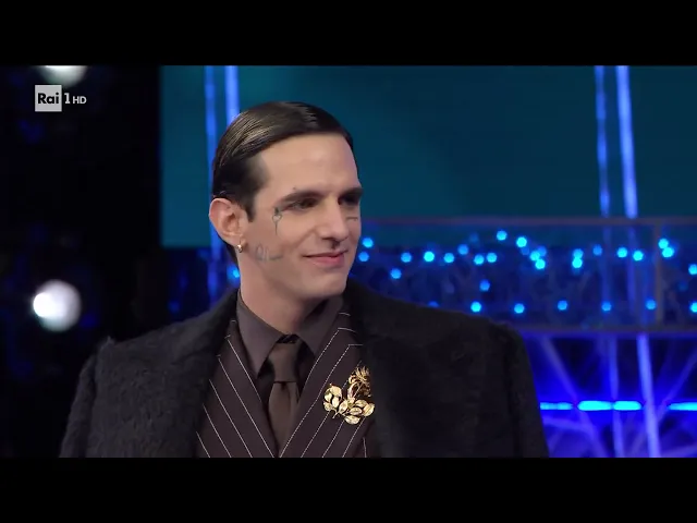 Sarà Sanremo 2024 - Achille Lauro con 'Incoscienti Giovani' a Sanremo 2025