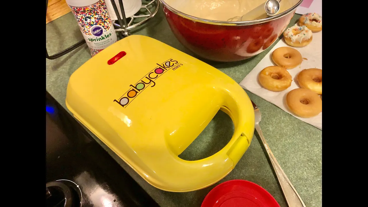 
          
          
          
            
            Babycakes Donut Maker, Mini UNBOXING AND REVIEW
          
        . 