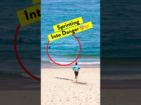 He's running straight towards danger 😮 #bondirescue #lifeguard #beach #shortsfeed