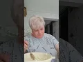 Download Lagu Стпяпаю вареники с творогом и луком сырым репчатый🙈🤣🤣🌹🌹🌹