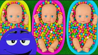 63 Minutes Satisfying - Sorting Colorful Candy with Baby Dolls - Satisfying Color Play