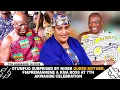 Download Lagu NIGER KONINGIN-MOEDER, FIAPREHENE EN KMA-BAAS VERRASSEN OTUMFUO TIJDENS ZIJN 7E AKWASIDAE-VIERING