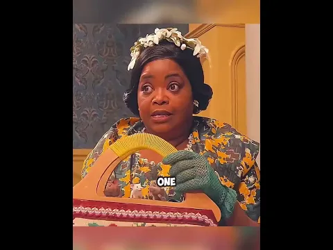 Something strange is happening in this world😱
