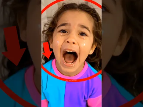 KIMA SE COMIO UN JUGUETE! 🚨😭😱 (POBRECITA) 🚫 #kimberlyloaiza #shorts #jukilop