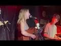 Download Lagu Nienke Leone - Had Dan Iets Gezegd (Live at Hit the City 2025, Eindhoven) 