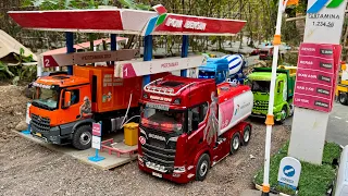 Truk Remot Bantet Keliling Kota Miniatur Bernuansa Indo