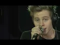 5 Seconds Of Summer - She Looks So Perfect in the Live Lounge