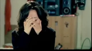                                                 انا لو اذيته محمد حماقى دندنها