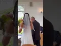 Lagu You’ll never believe what happened on the wedding aisle.. via: @breeelenehan #wedding #viral