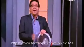 أحمد آدم يغنى لمرسى و جماعته أعاتبك على ولا إيه ولا إيه ولا إيه دندنها