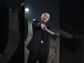 美女总裁被追杀，以为这辈子完了，殊不知一旁小伙竟是全能兵王，单挑百名恶霸救下美女总裁；美女总裁当晚献身初夜，带着三个身怀绝技的绝美女儿嫁给小伙，开启逆袭人生。