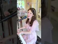 Lagu Foreigner sings a beautiful Chinese song 《在水一方》 #chinesesong #chinesemusic #piano  #cover