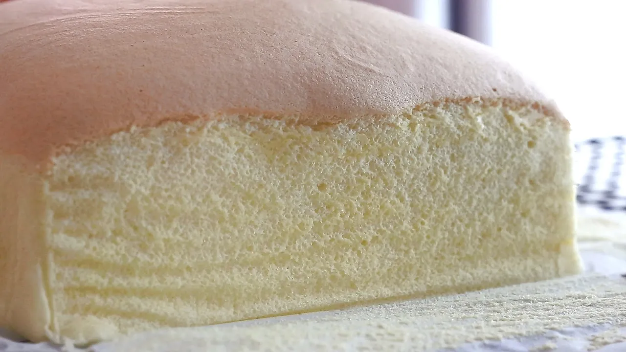 How To Make Super Soft Sponge Cake | Butter Sponge Cake Recipe | 像棉花般柔软的蛋糕---棉花蛋糕  | 燙麵法. 