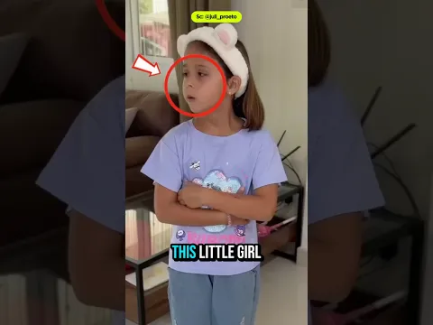 Who do you think this little girl will choose? @juli_proeto #shorts