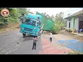 Download Lagu Traffic Jams Everywhere! Breathtaking Truck Rescues on Difficult Terrain