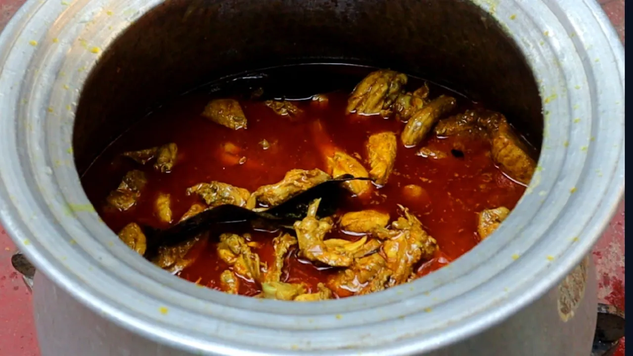 Nagpur deg ka chicken korma ek behtreen  diffrent recipe ek baar try zarur karen #chickenkormarecipe