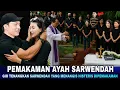 Download Lagu Gio datang Tenangkan Sarwendah Saat Pemakaman Ayahnya, Gio Berikan Pelukan Hangat ke Sarwendah !!!
