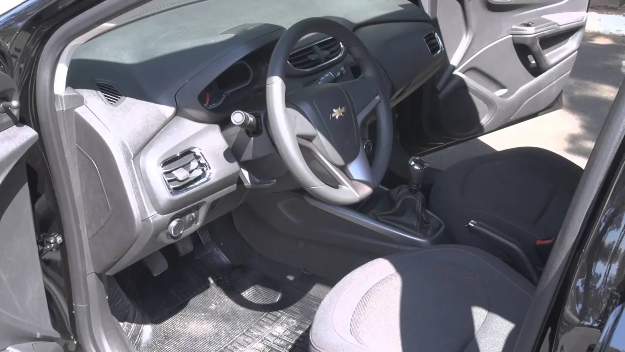 CHEVROLET ONIX. Primeiras impressões.
