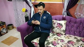 لما تحب تطلع مع زميلك قاعد على الكافيه دندنها