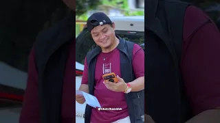 Karena tergesa gesa, cewek ini bikin lecet mobil mewah orang?!