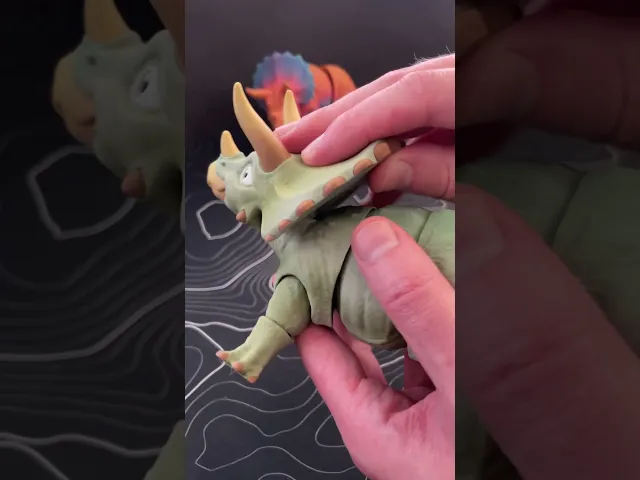 Triceratops - Articulated Figure video thumbnail