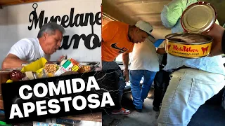 Comiendo la Comida mas Apestosa del Mundo dentro de una Combi (BROMA)