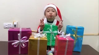 play with toy