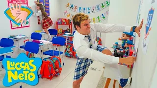 👋🏻 LIBRAS 👋🏾 FICAMOS TRANCADOS NA SALA DE AULA | LUCCAS TOON